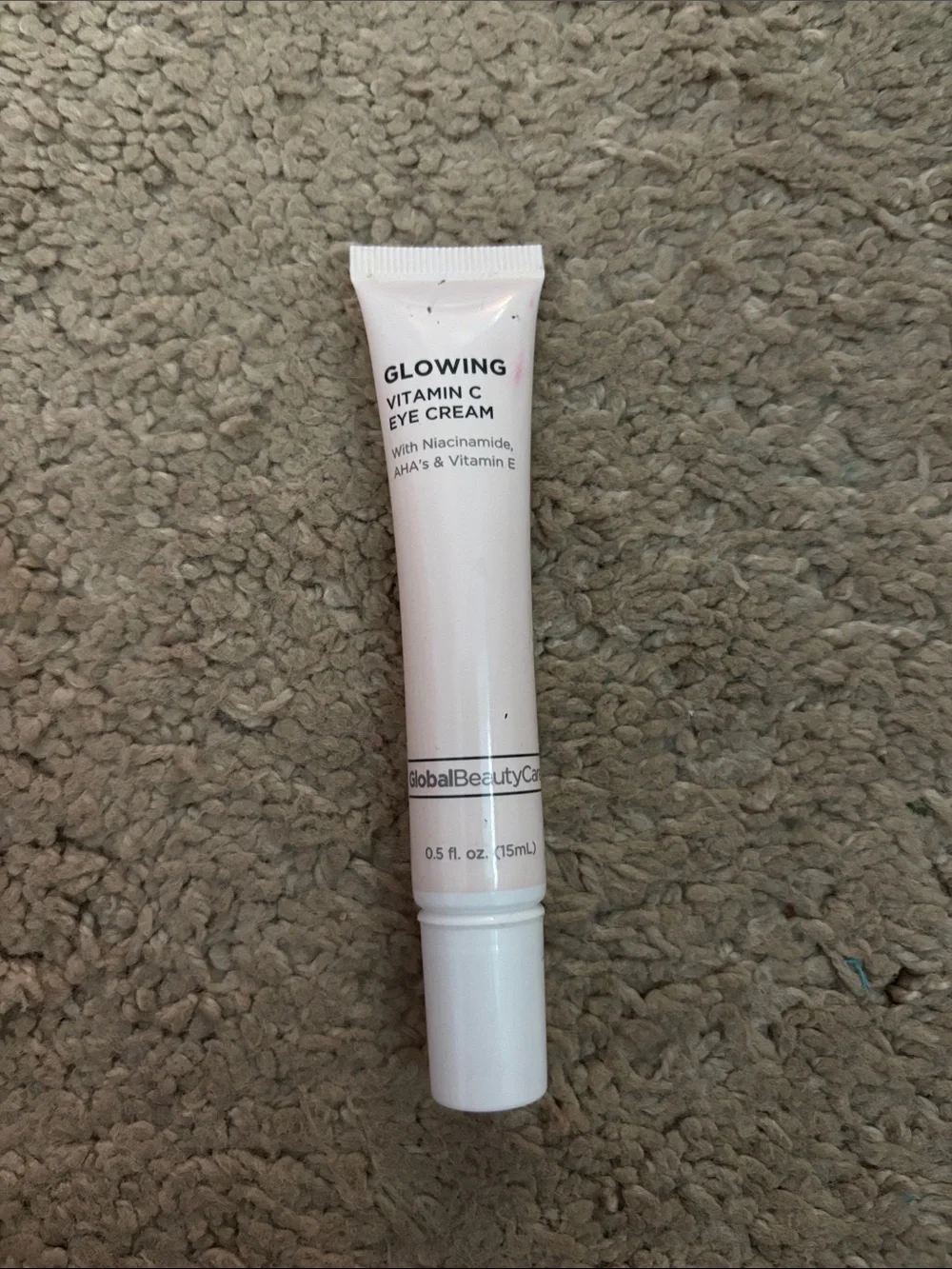 Glowing Vitamin C Eye Cream - White |